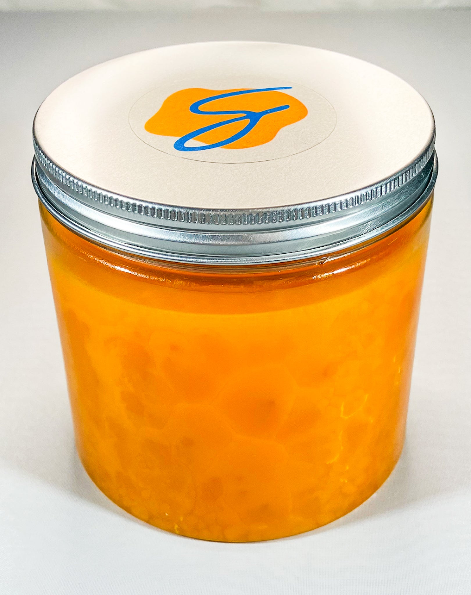 Supreme Colored Coconut Oil with Butter Flavor in solid form, for popping popcorn